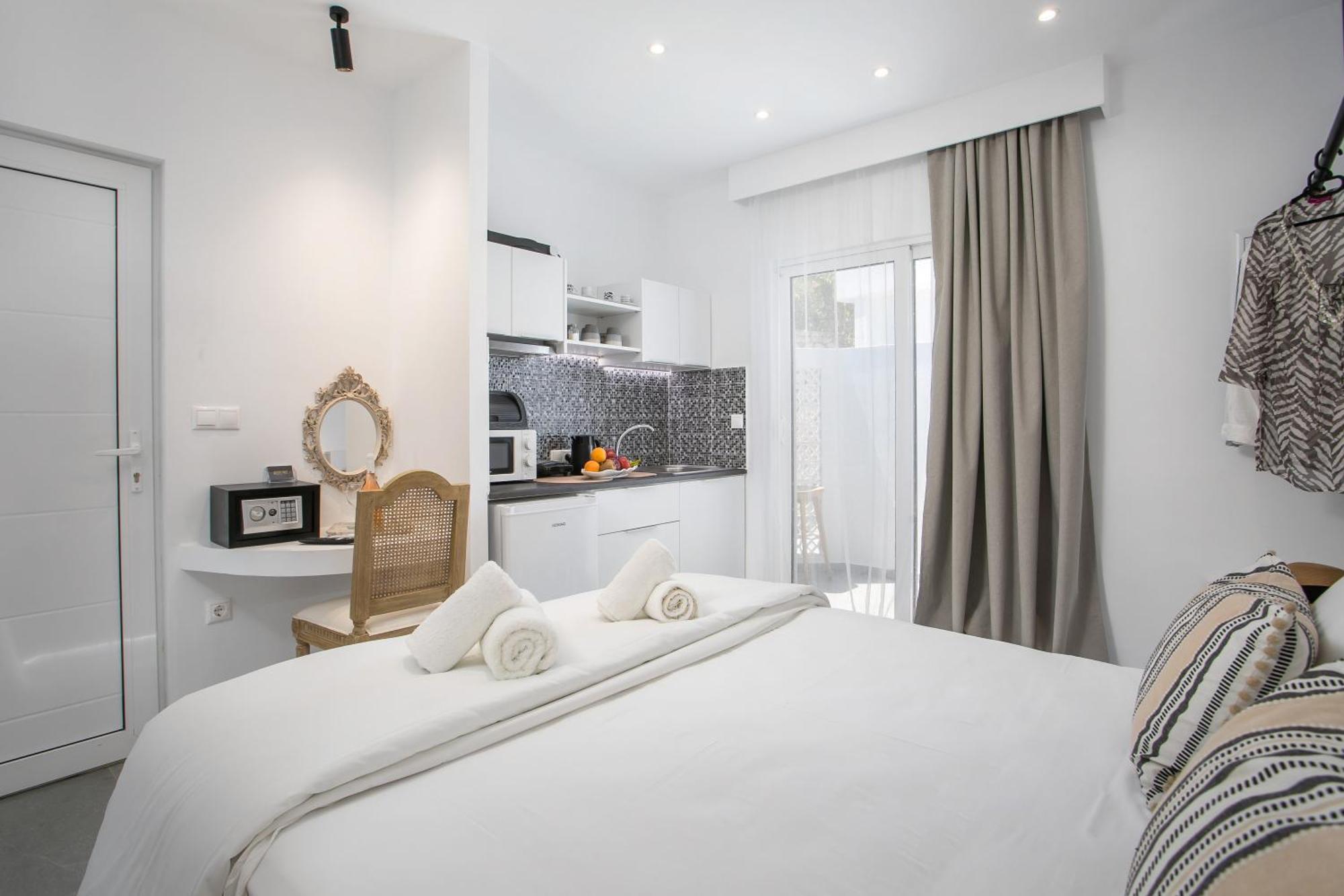 Calma Luxury Studios & Suites Faliraki Dış mekan fotoğraf