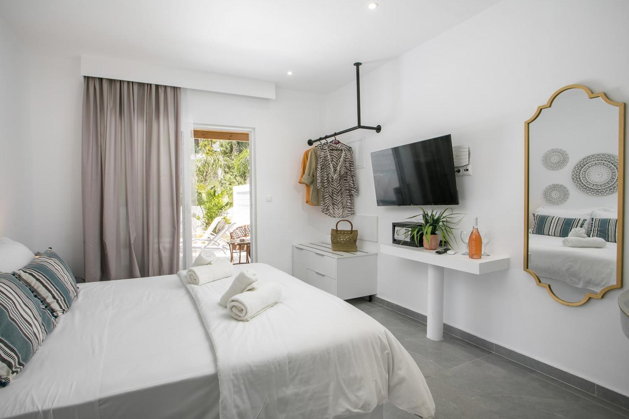Calma Luxury Studios & Suites Faliraki Dış mekan fotoğraf
