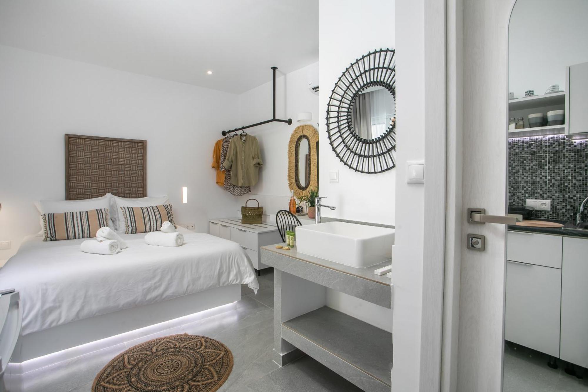 Calma Luxury Studios & Suites Faliraki Dış mekan fotoğraf